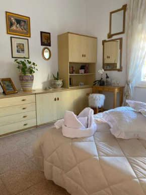 Casa Vacanza Lilia vicino la Stazione e Caserma Foligno